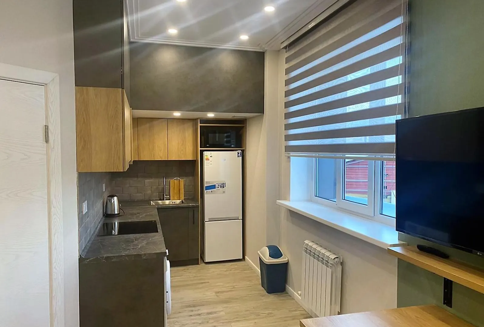 Komrat Apartments Almaty 0*,